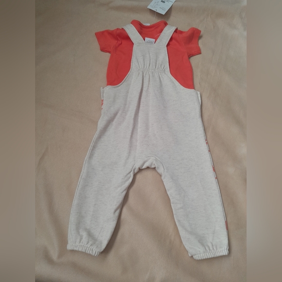 Tigger romper and tshirt set - Picture 3 of 3